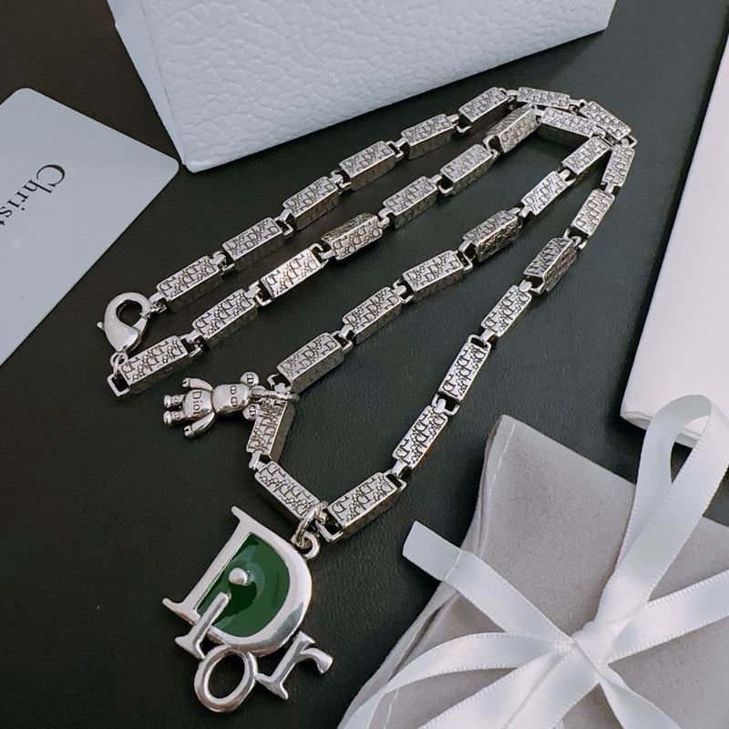 Dior Necklace 06lyr669